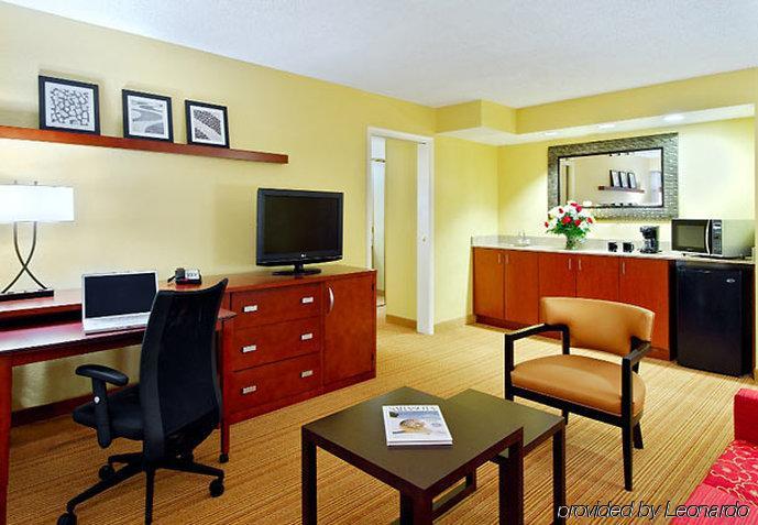 Courtyard Sarasota Bradenton Airport Hotel Kamer foto
