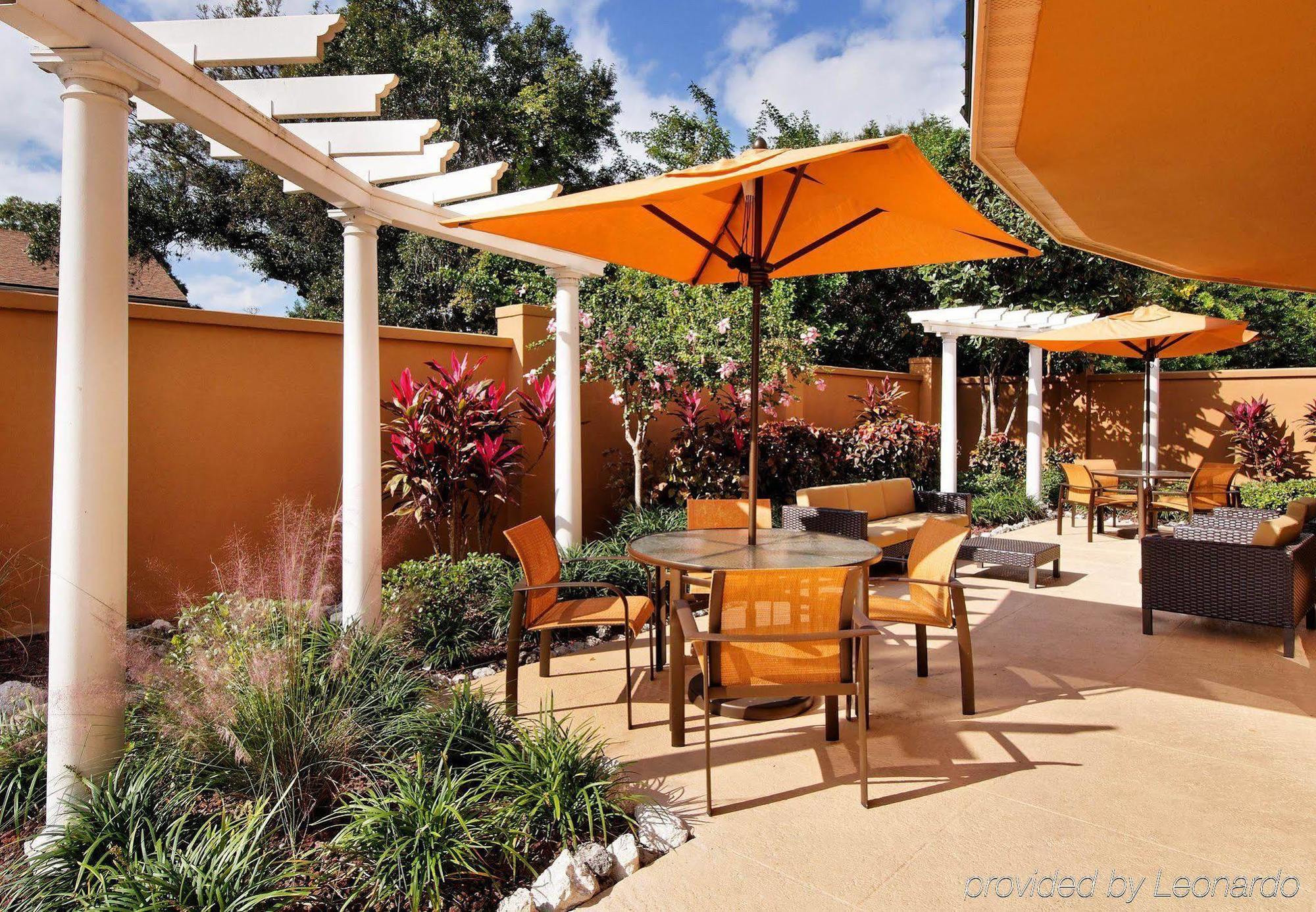 Courtyard Sarasota Bradenton Airport Hotel Buitenkant foto