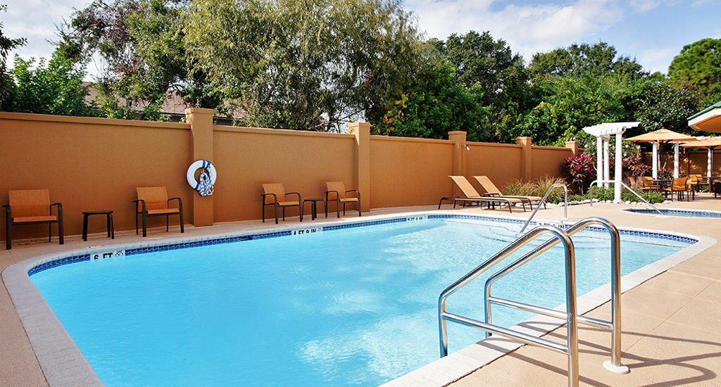 Courtyard Sarasota Bradenton Airport Hotel Buitenkant foto
